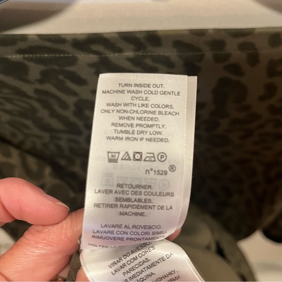 Ralph Lauren Olive Leopard Print Blouse - Picture 5 of 5